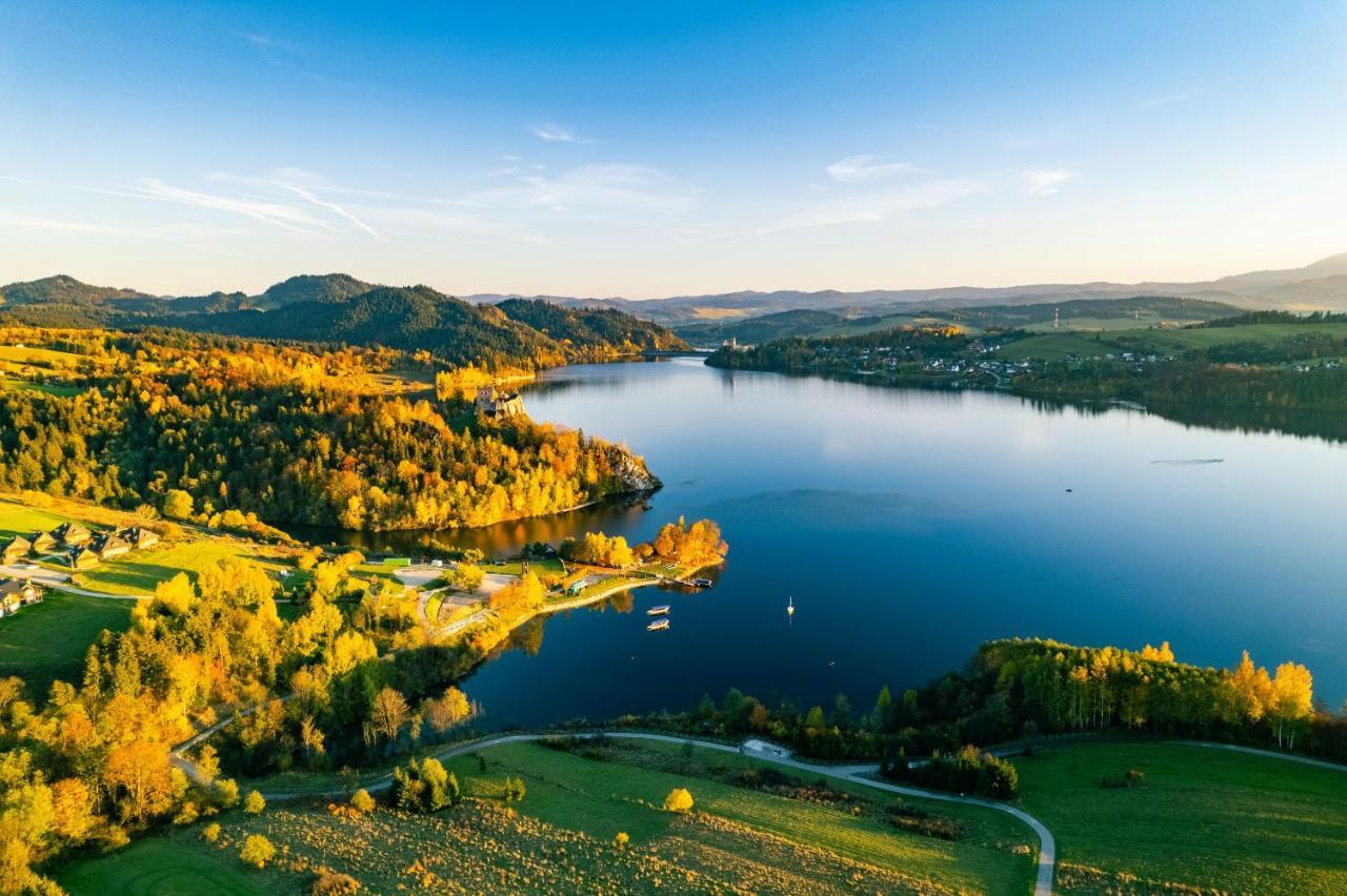 33 & View: Lakeside Retreat With Cycling Access *