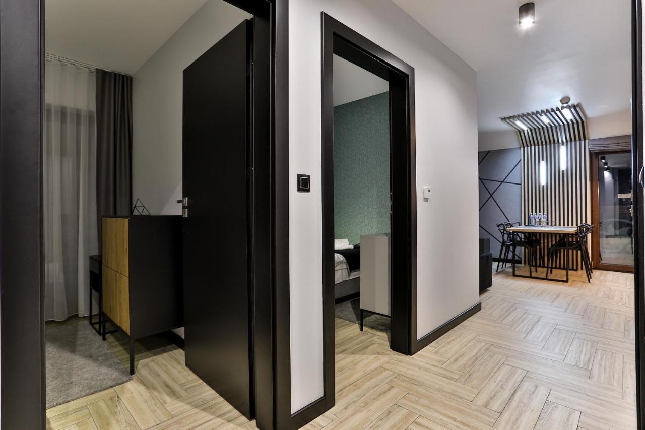 33 & View: Lakeside Retreat With Cycling Access Apartment